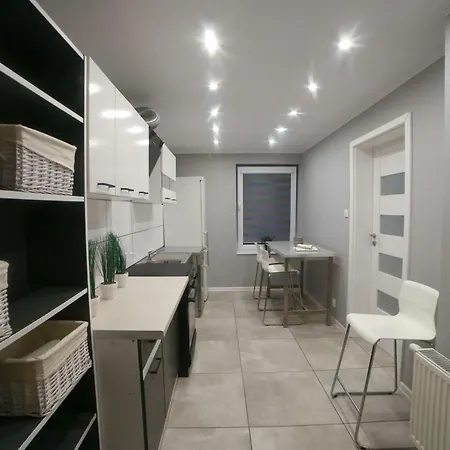 Rooms4less